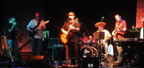 543334_422657537768061_524242341_n