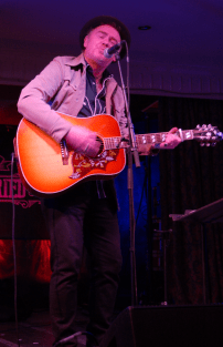 2016-07-31 07 Dean Owens_.png